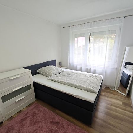 Fh-Naehe: Modernes Apt Mit Balkon 호프 외부 사진