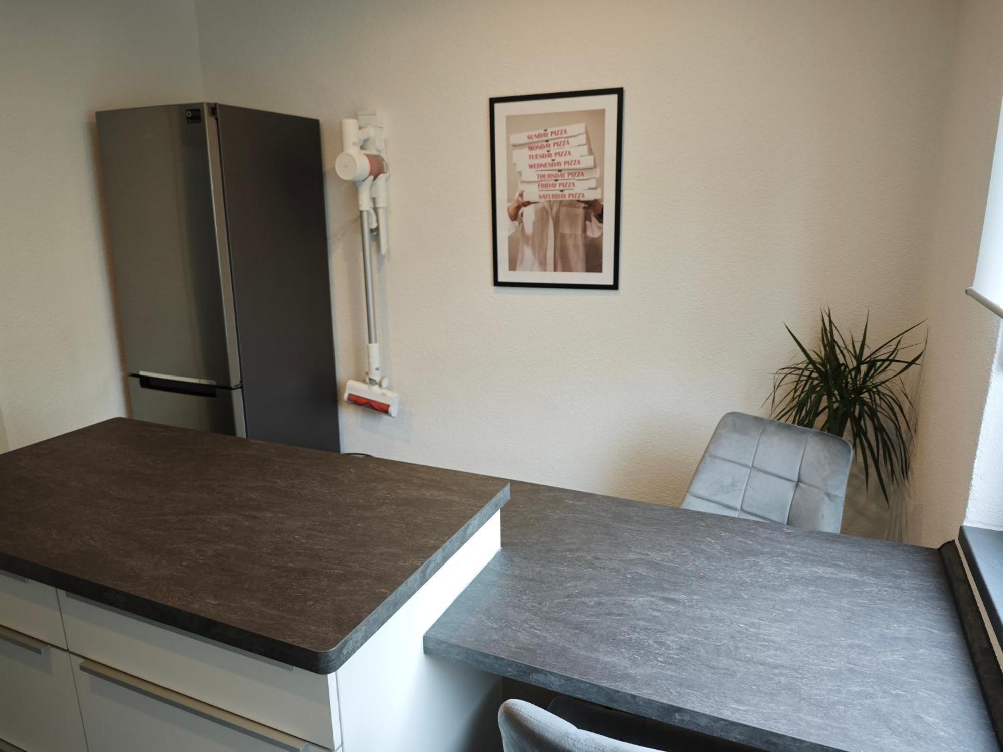 Fh-Naehe: Modernes Apt Mit Balkon 호프 외부 사진