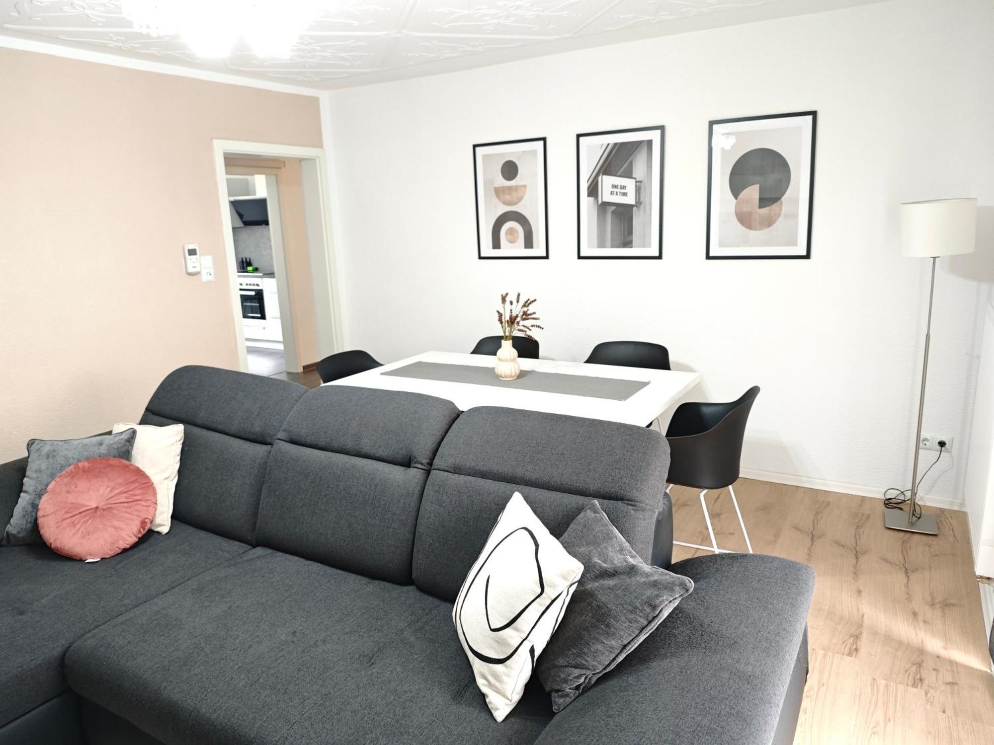 Fh-Naehe: Modernes Apt Mit Balkon 호프 외부 사진