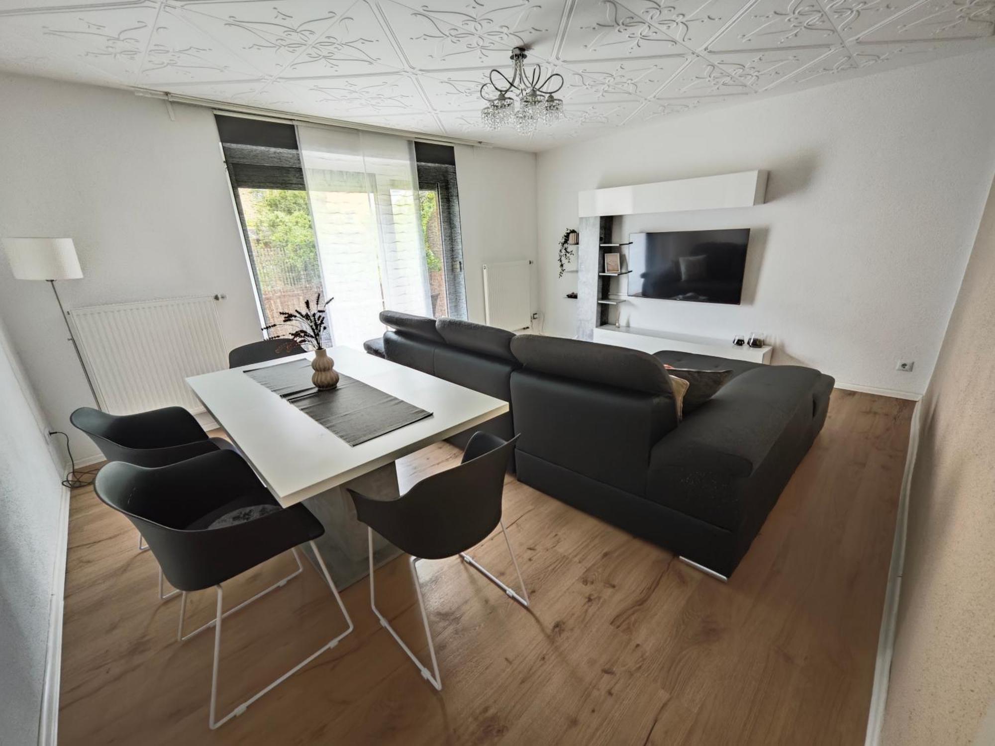 Fh-Naehe: Modernes Apt Mit Balkon 호프 외부 사진